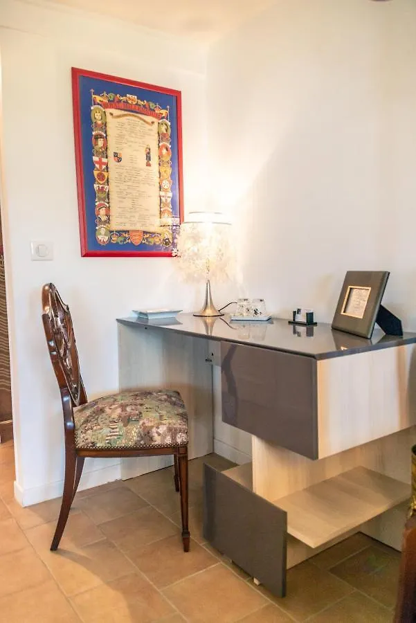 Serenite Aquatique Saint-Cyr-au-Mont-d'Or Bed & Breakfast