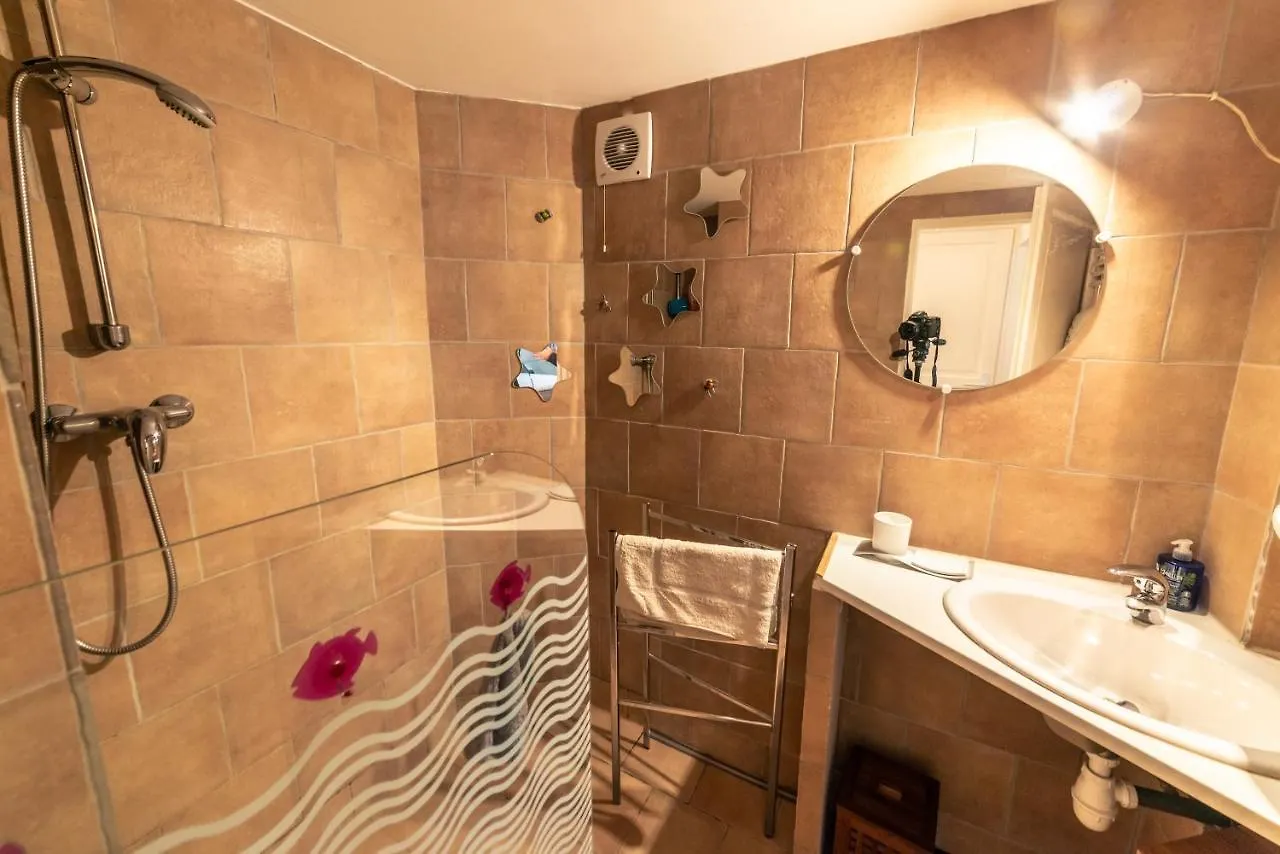 Bed & Breakfast Serenite Aquatique Saint-Cyr-au-Mont-d'Or France