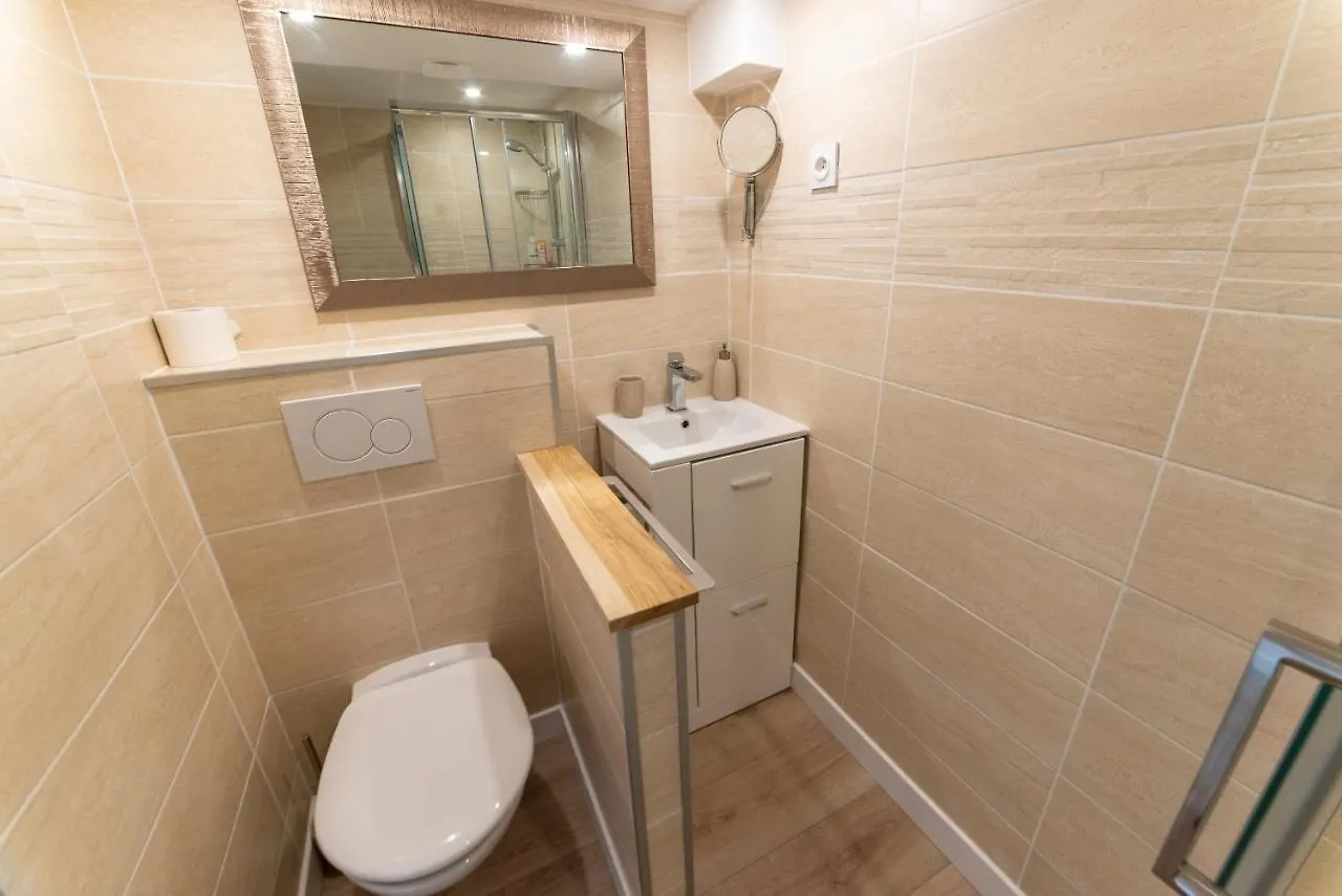 Bed & Breakfast Serenite Aquatique Saint-Cyr-au-Mont-d'Or